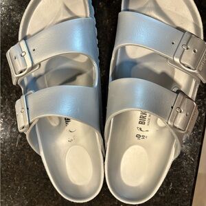 Birkenstock women’s size 40 Silver Sandals